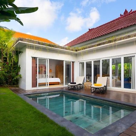 Villa Sersenka Kerobokan  Bagian luar foto